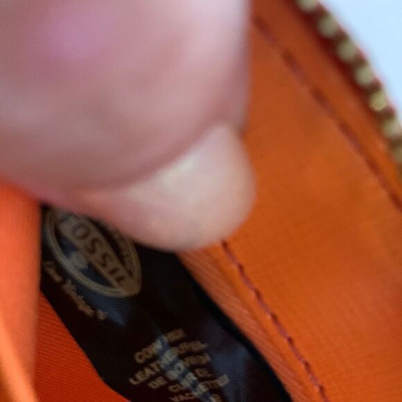 Fossil pink/coral wristlet with orange lining - Picture 4 of 8